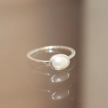 East West Oval Stacker Ring - Pearl - Silver