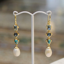 Mixed Bezel Pearl Earrings - Blues