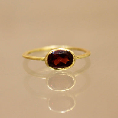 East West Oval Stacker Ring - Garnet Hydro - Gold