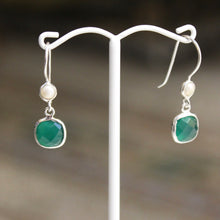 Fixed Hook Round Square Earrings - Pearl & Green Onyx - Silver