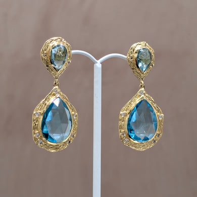 Large Sky Blue Teardrops