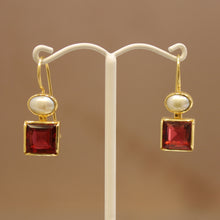Square Pearl Drops Red