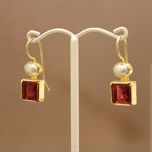 Square Pearl Drops Red